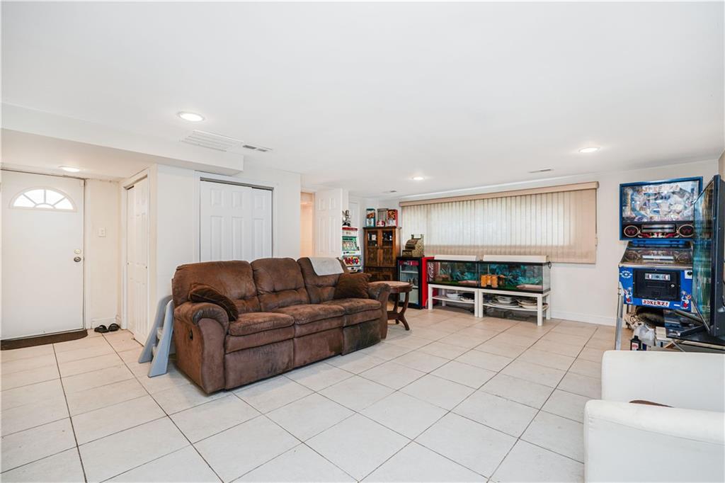 171 Merrill Avenue Bulls Head Staten Island NY 10314