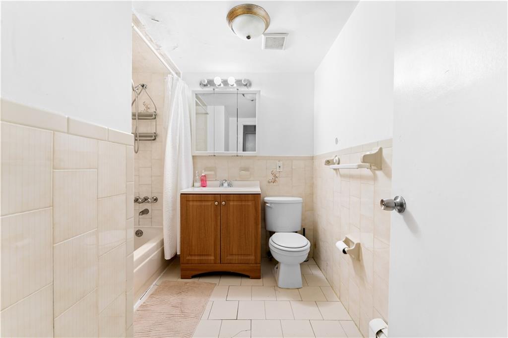1220 Avenue Y Sheepshead Bay Brooklyn NY 11235