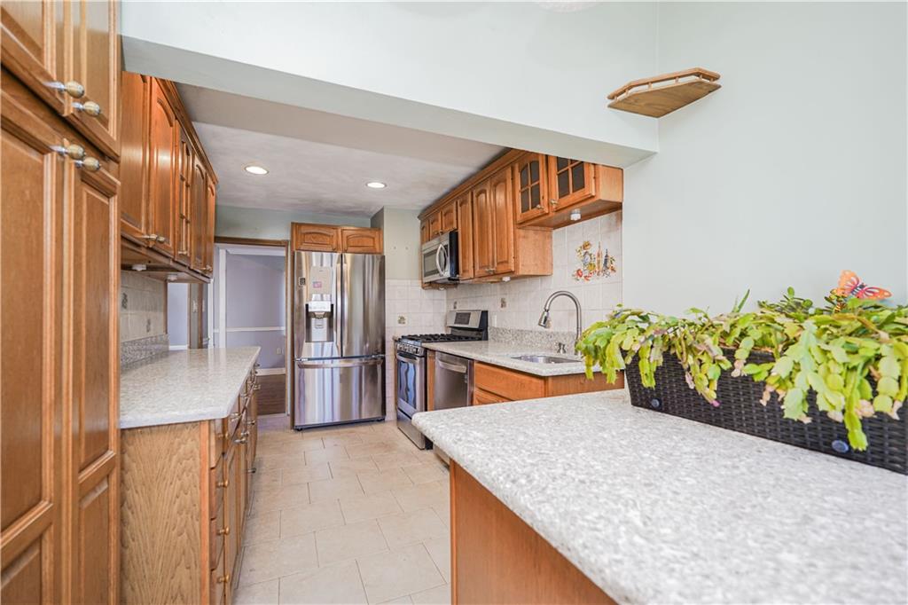 53 Dictum Court Gerritsen Beach Brooklyn NY 11229