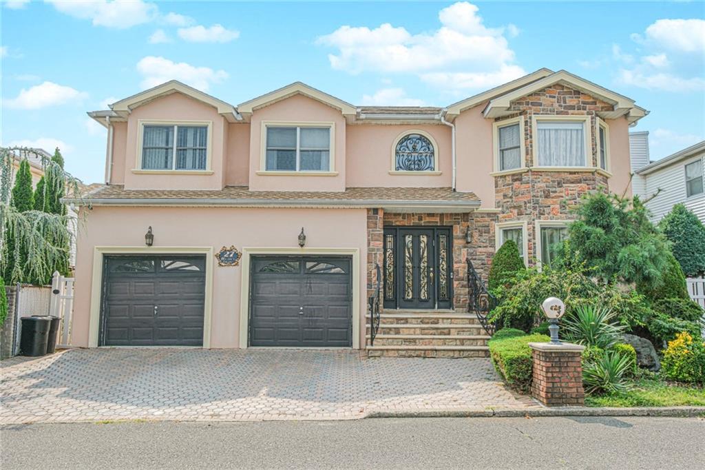 27 Honey Lane Tottenville Tottenville NY 10307
