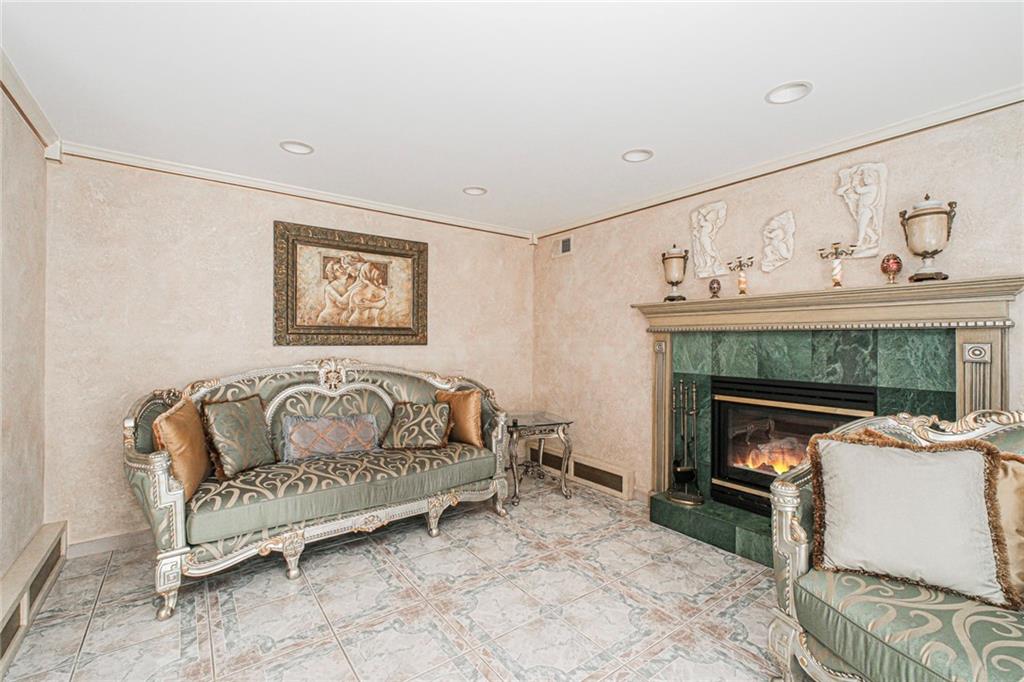 27 Honey Lane Tottenville Tottenville NY 10307