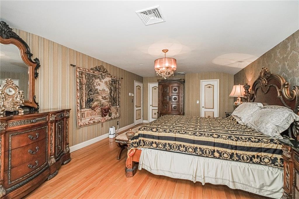 27 Honey Lane Tottenville Tottenville NY 10307