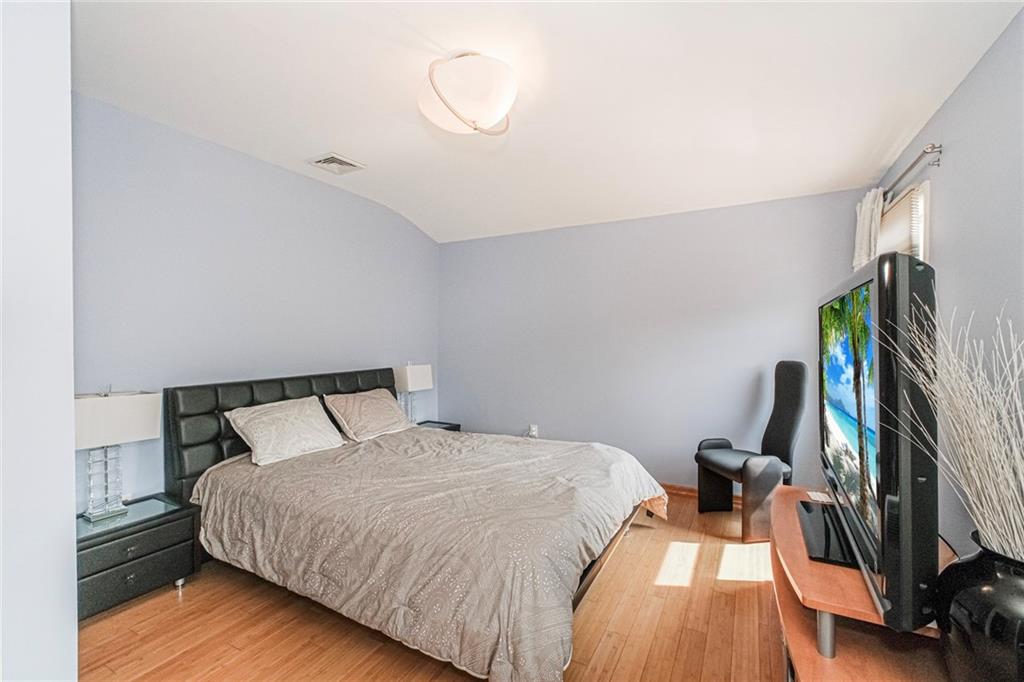 27 Honey Lane Tottenville Tottenville NY 10307