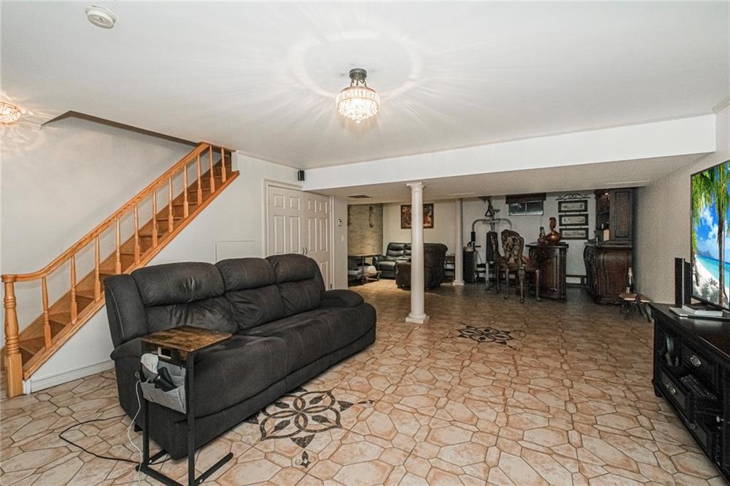 27 Honey Lane Tottenville Tottenville NY 10307