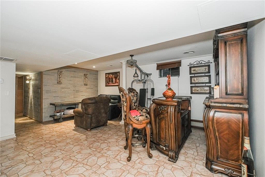 27 Honey Lane Tottenville Tottenville NY 10307
