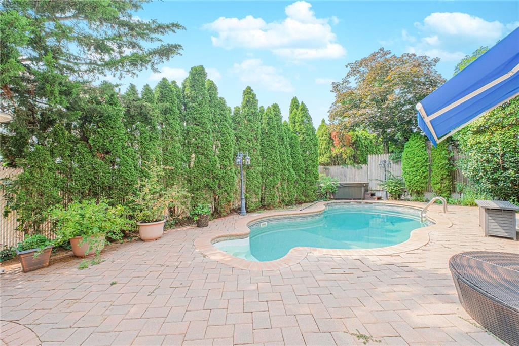 27 Honey Lane Tottenville Tottenville NY 10307