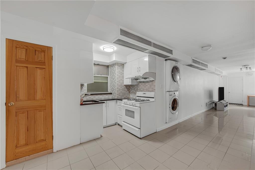 6716 10th Avenue Dyker Heights Brooklyn NY 11219