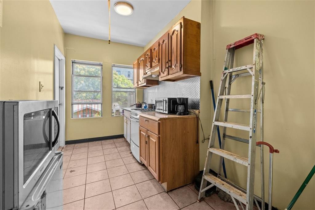 3022 Brighton 8th Street Brighton Beach Brooklyn NY 11235