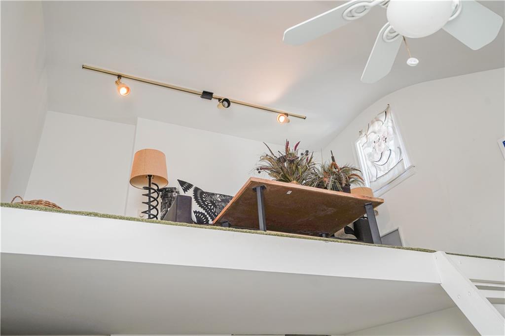 24 Hampton Green Arden Heights Staten Island NY 10312