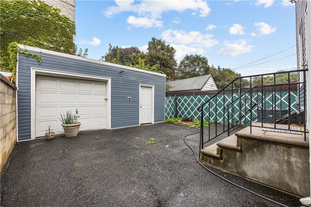 519 East 85th Street Canarsie Brooklyn NY 11236