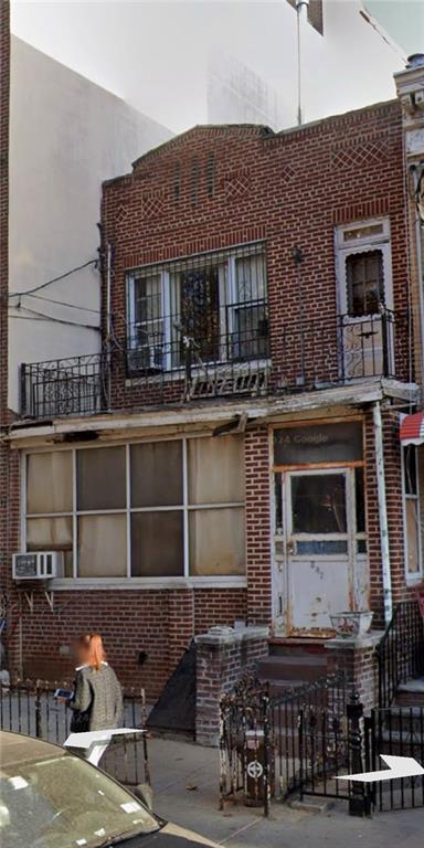 847 58th Street Sunset Park Brooklyn NY 11220