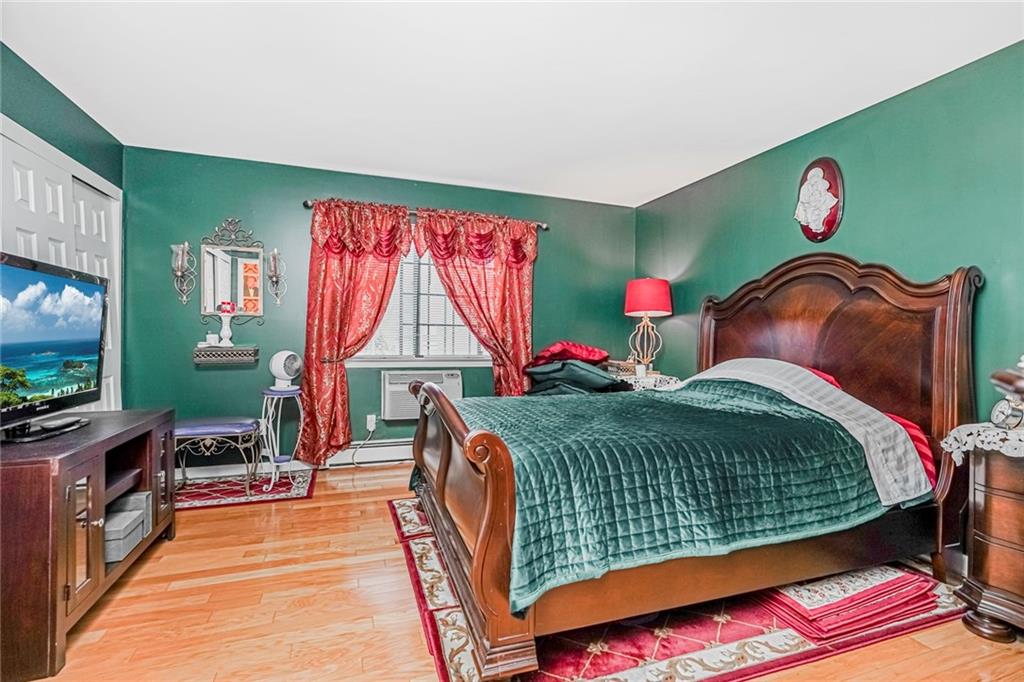 120 Devon Loop New Springville Staten Island NY 10314
