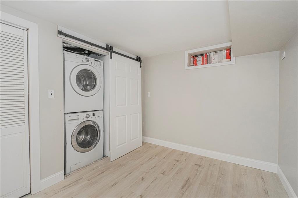 15 Lorraine Loop Rossville Staten Island NY 10309