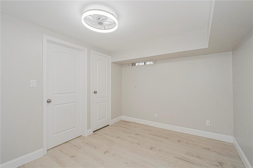 15 Lorraine Loop Rossville Staten Island NY 10309