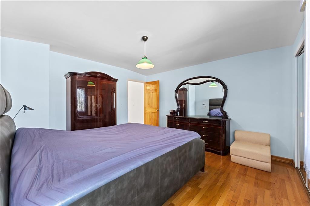 9 Maryland Lane Rosebank Staten Island NY 10305