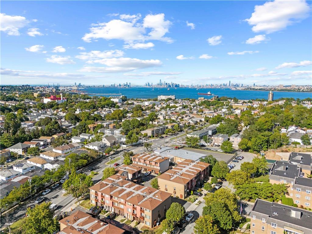 9 Maryland Lane Rosebank Staten Island NY 10305