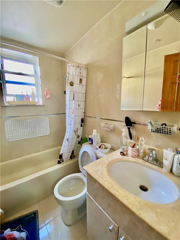 34 Bay 41st Street Bath Beach Brooklyn NY 11214