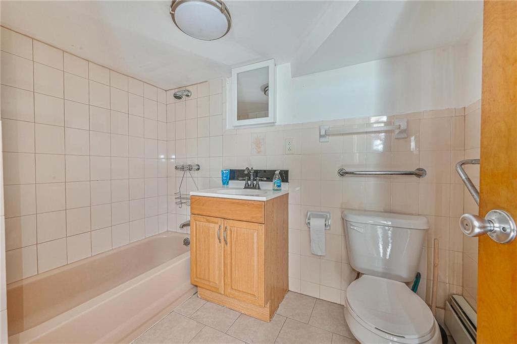 1270 68th Street Bensonhurst Brooklyn NY 11219