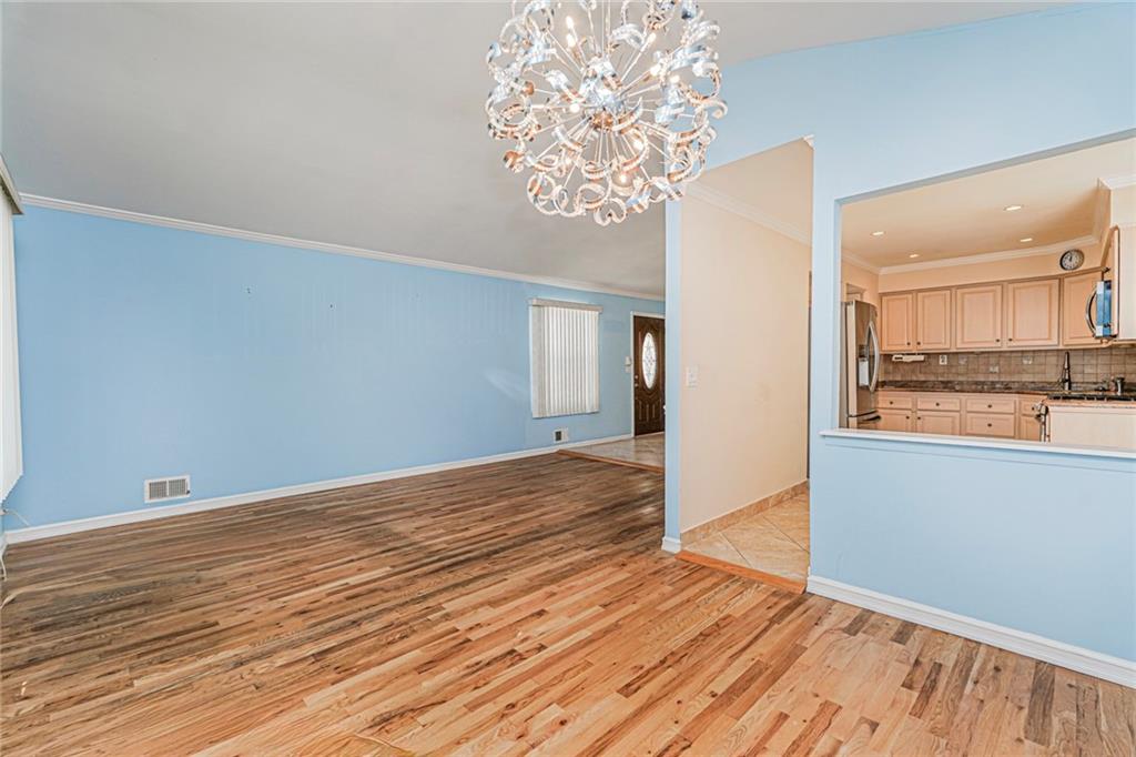318 Green Valley Road Huguenot Staten Island NY 10312