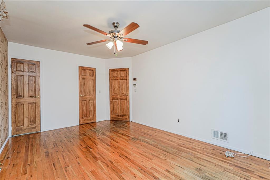 318 Green Valley Road Huguenot Staten Island NY 10312