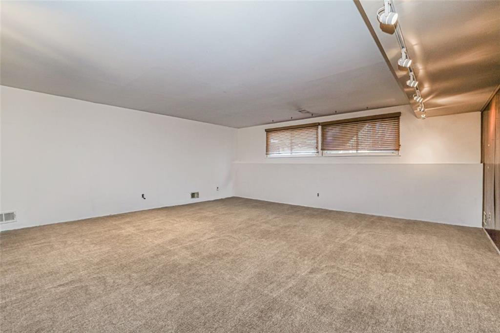 318 Green Valley Road Huguenot Staten Island NY 10312