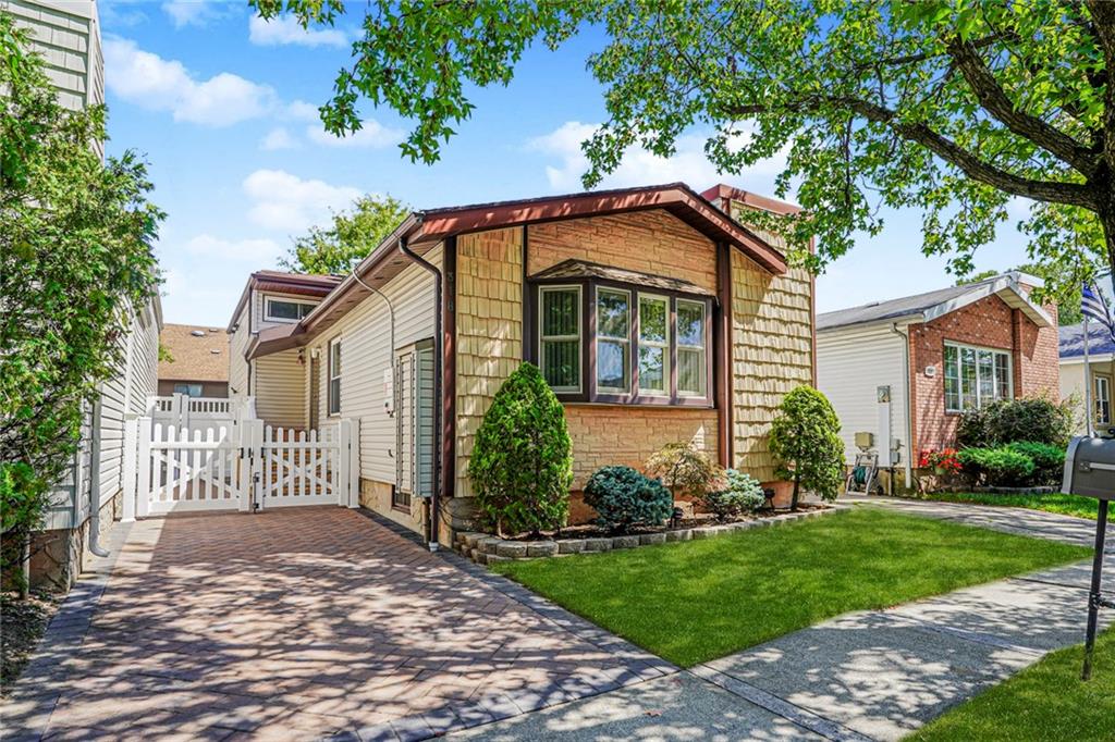 318 Green Valley Road Huguenot Staten Island NY 10312