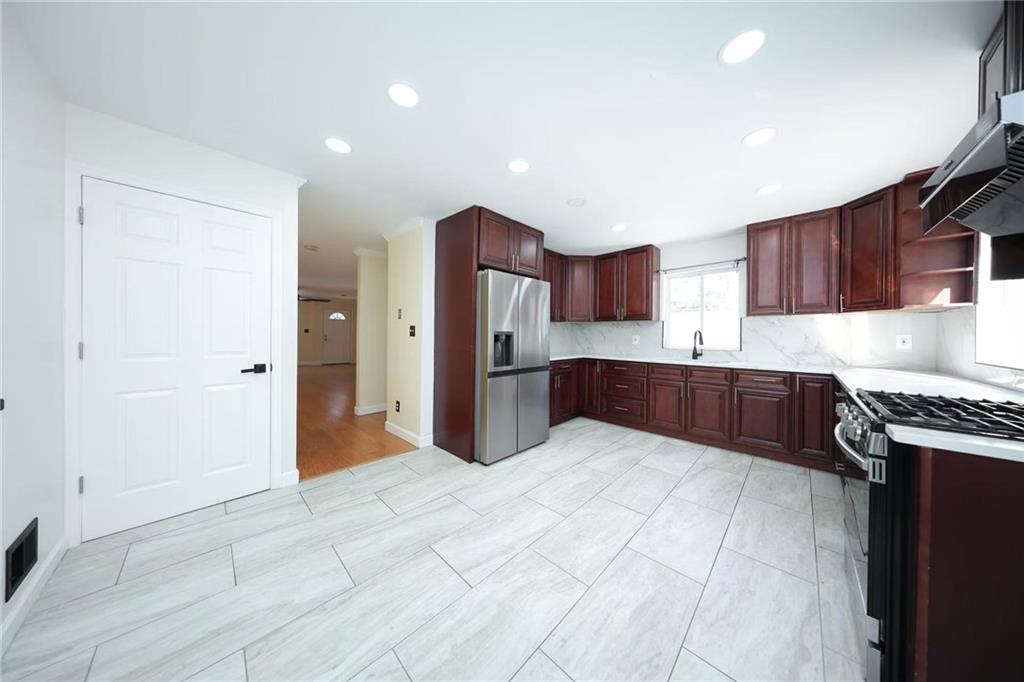 26 Station Avenue Pleasant Plains Staten Island NY 10309