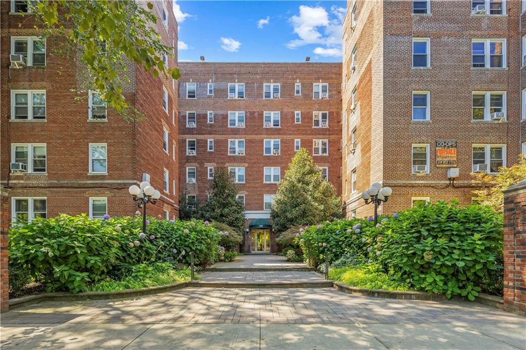 280 Ocean Parkway Kensington Brooklyn NY 11218