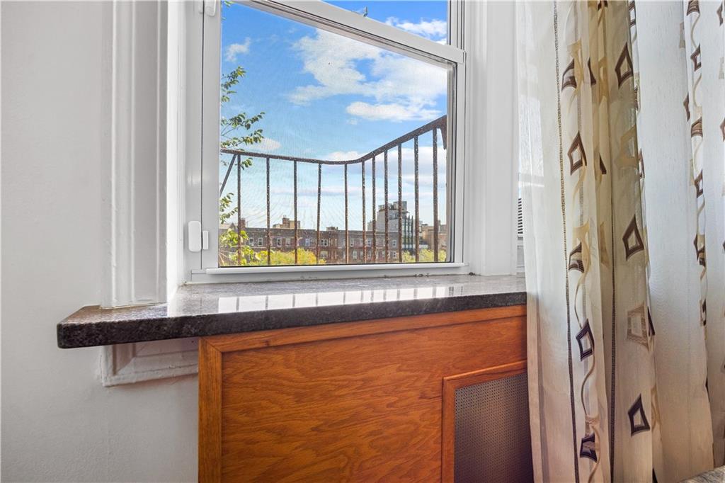 280 Ocean Parkway Kensington Brooklyn NY 11218