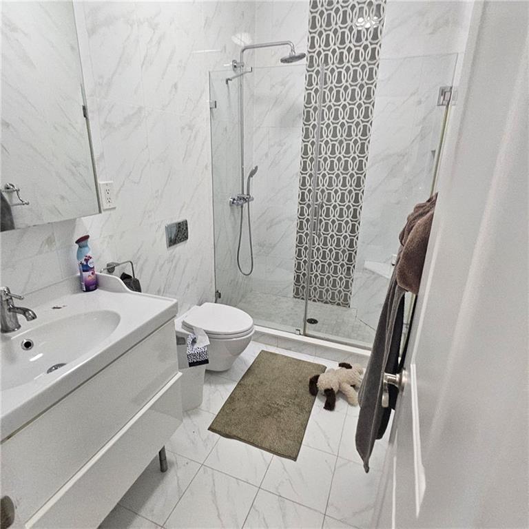 629 East 8th Street Kensington Brooklyn NY 11218