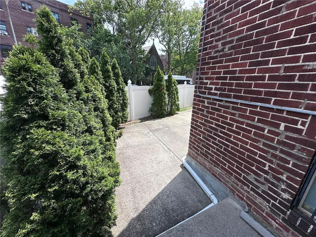 629 East 8th Street Kensington Brooklyn NY 11218