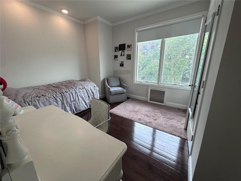 629 East 8th Street Kensington Brooklyn NY 11218