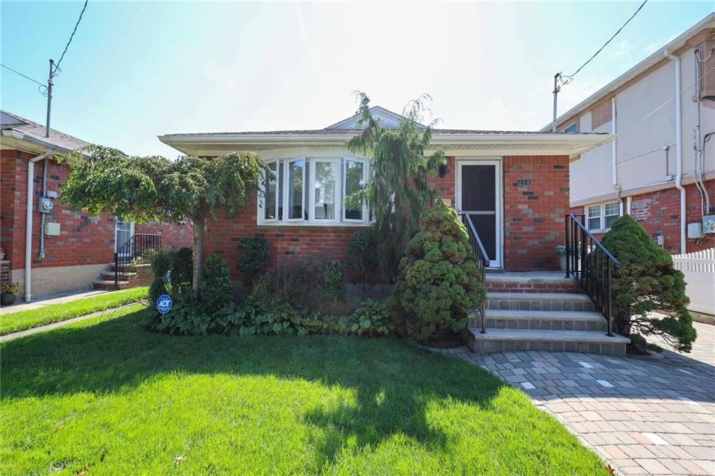 218 Cannon Boulevard New Dorp Staten Island NY 10306