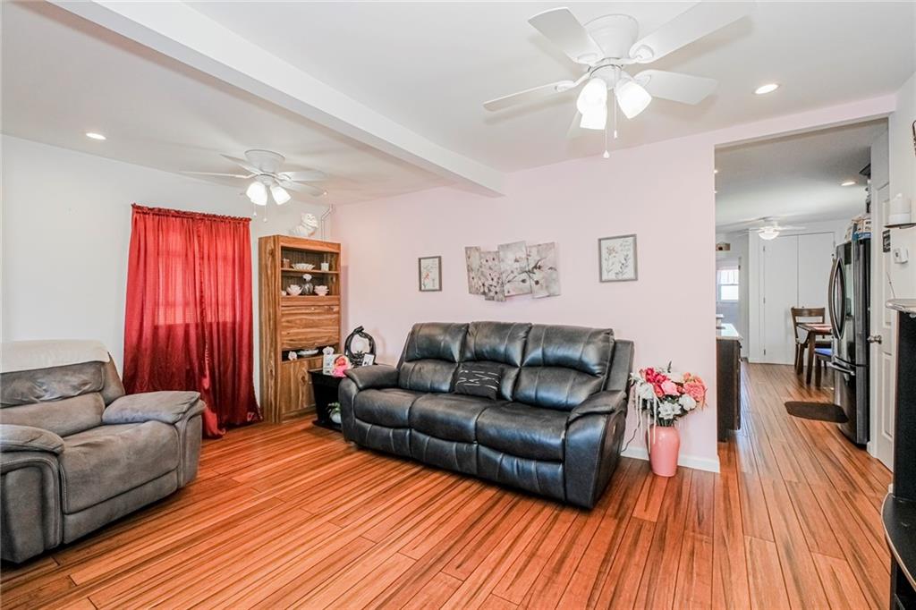 52 Dictum Court Gerritsen Beach Brooklyn NY 11229
