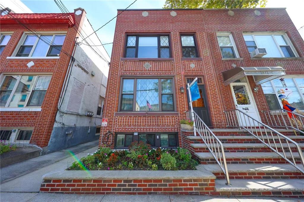 25 Battery Avenue Dyker Heights Brooklyn NY 11228