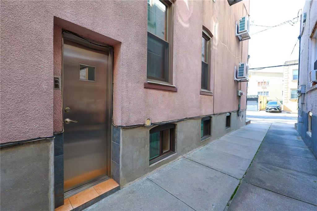 25 Battery Avenue Dyker Heights Brooklyn NY 11228