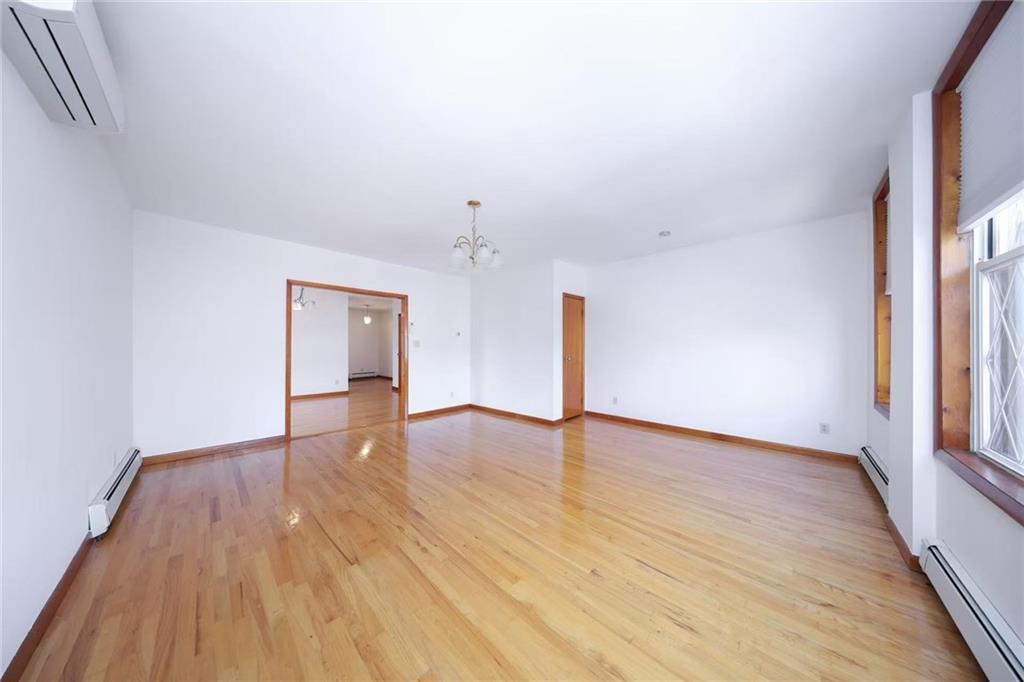 25 Battery Avenue Dyker Heights Brooklyn NY 11228