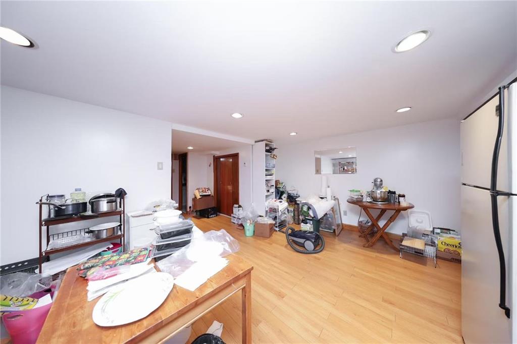 25 Battery Avenue Dyker Heights Brooklyn NY 11228