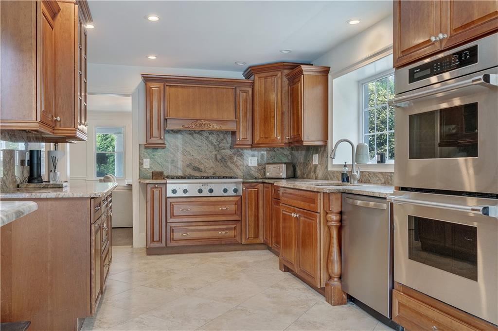 334 Beach 146th Street Neponsit Neponsit NY 11694