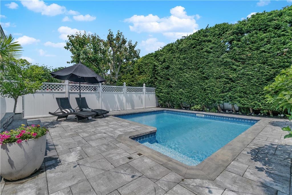 334 Beach 146th Street Neponsit Neponsit NY 11694