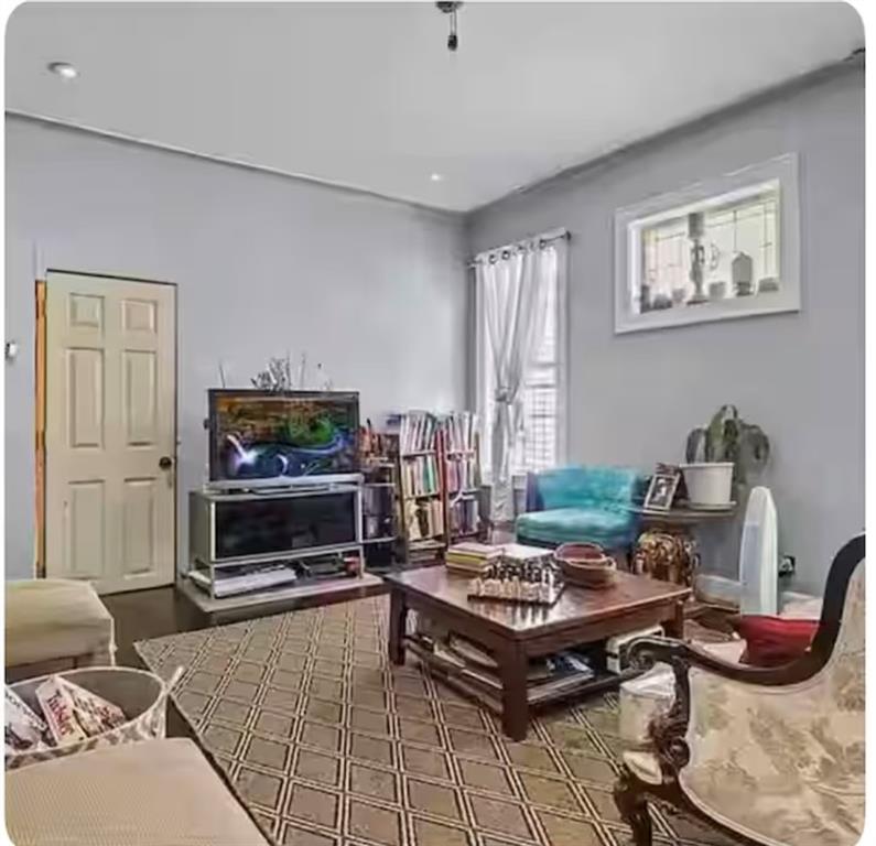 655 East 39th Street East Flatbush Brooklyn NY 11203