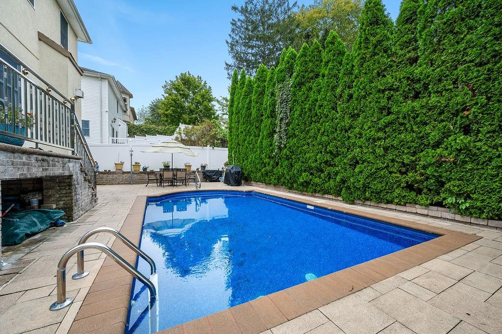 103 Saint Andrews Road Lighthouse Hill Staten Island NY 10306