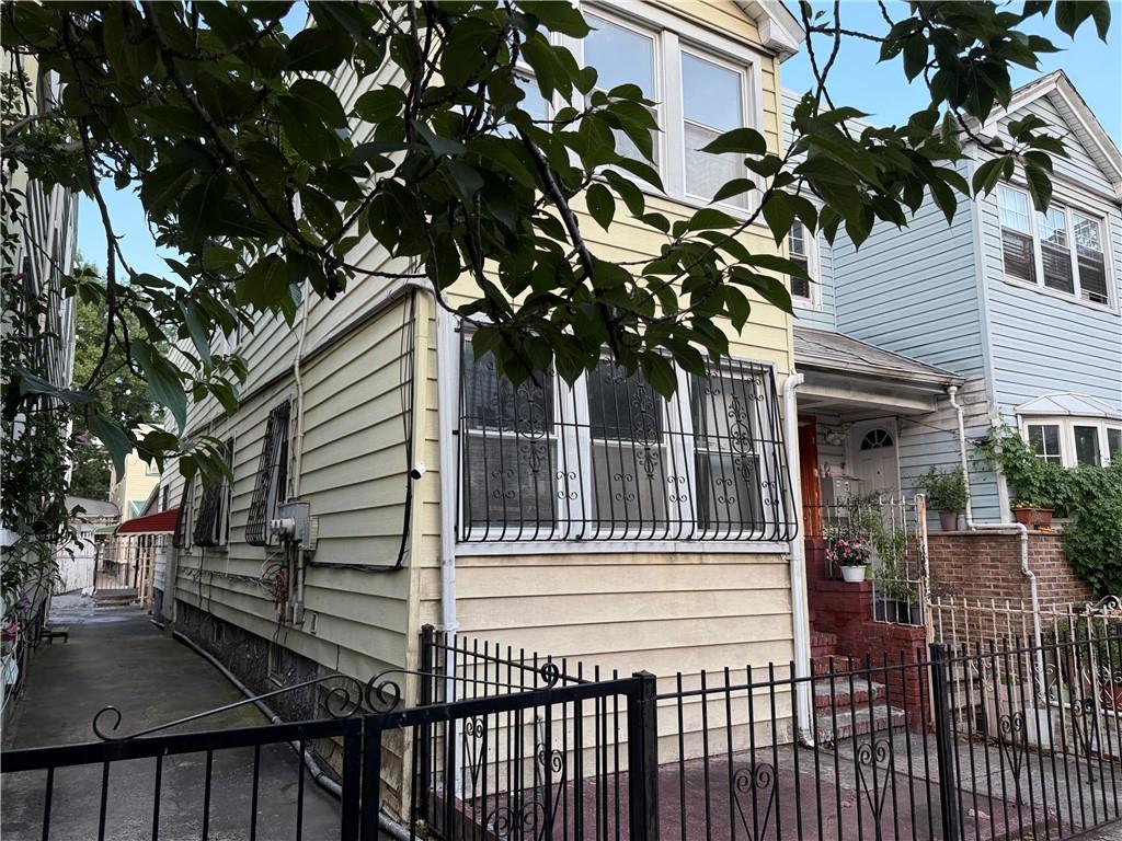 85 Autumn Avenue East New York Brooklyn NY 11208