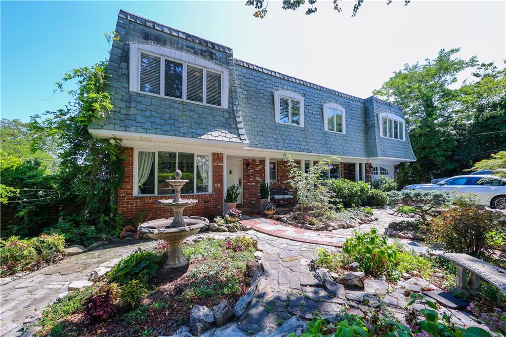274 Flagg Place Todt Hill Staten Island NY 10304