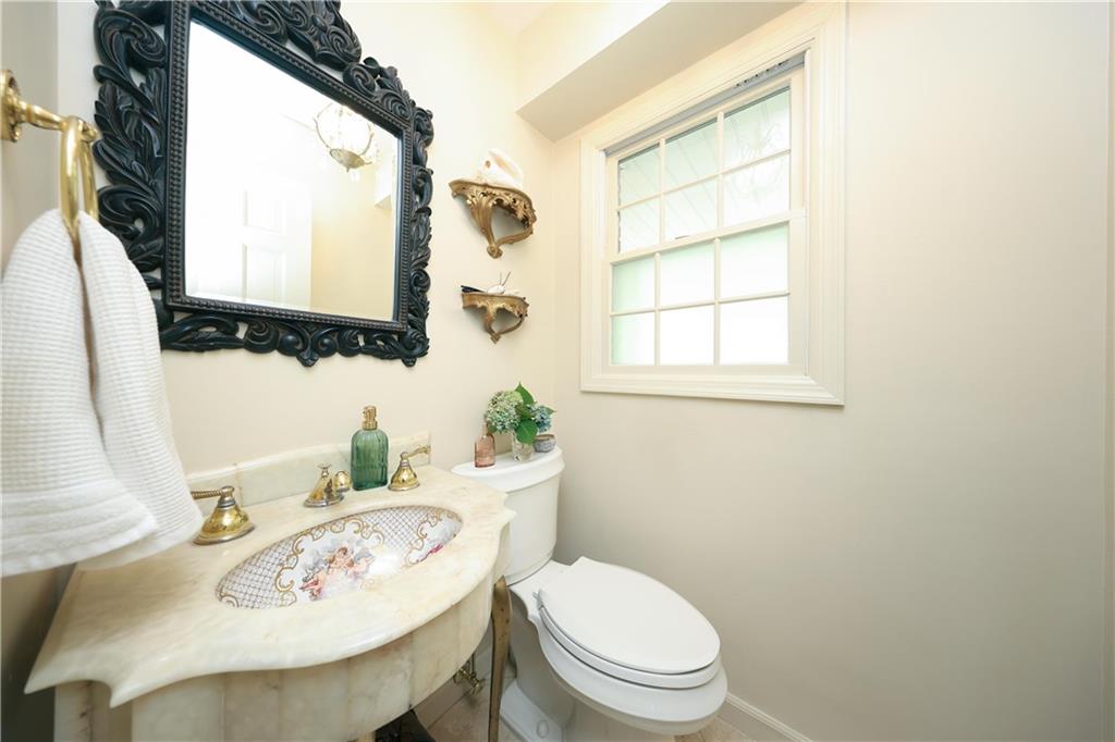 274 Flagg Place Todt Hill Staten Island NY 10304