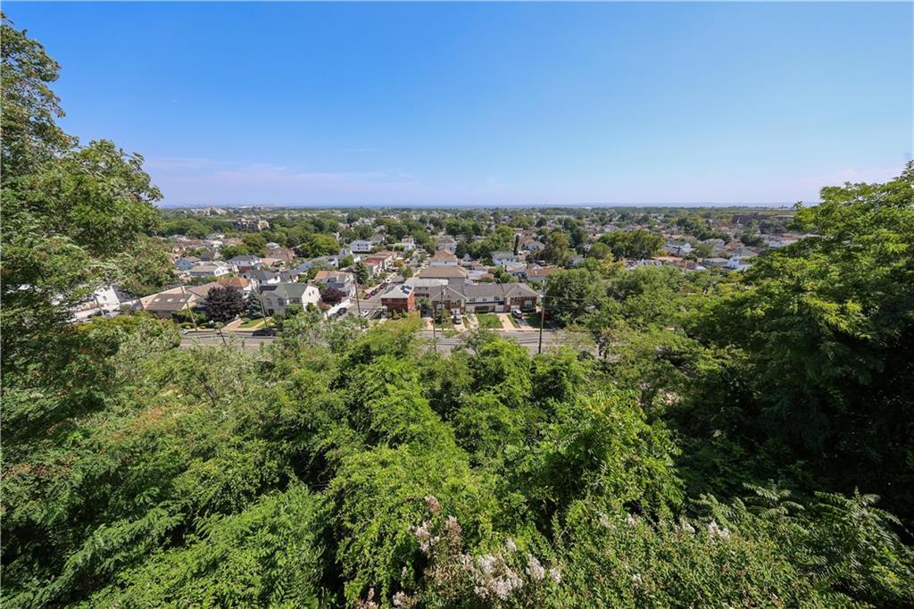 274 Flagg Place Todt Hill Staten Island NY 10304