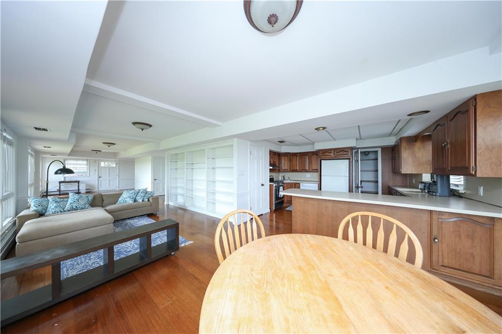 274 Flagg Place Todt Hill Staten Island NY 10304