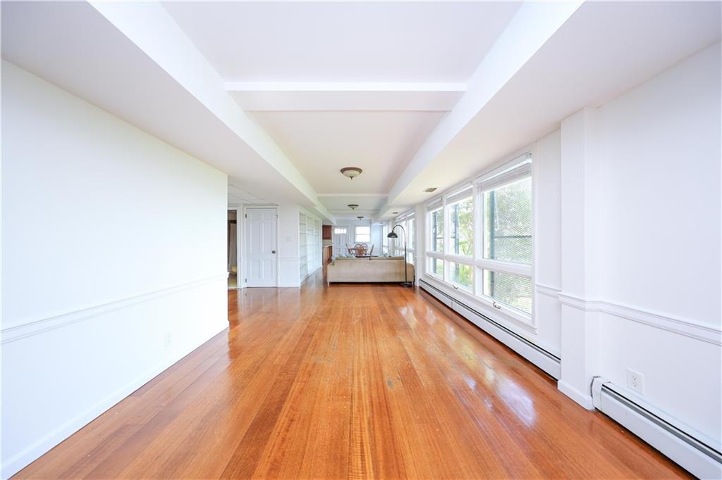 274 Flagg Place Todt Hill Staten Island NY 10304