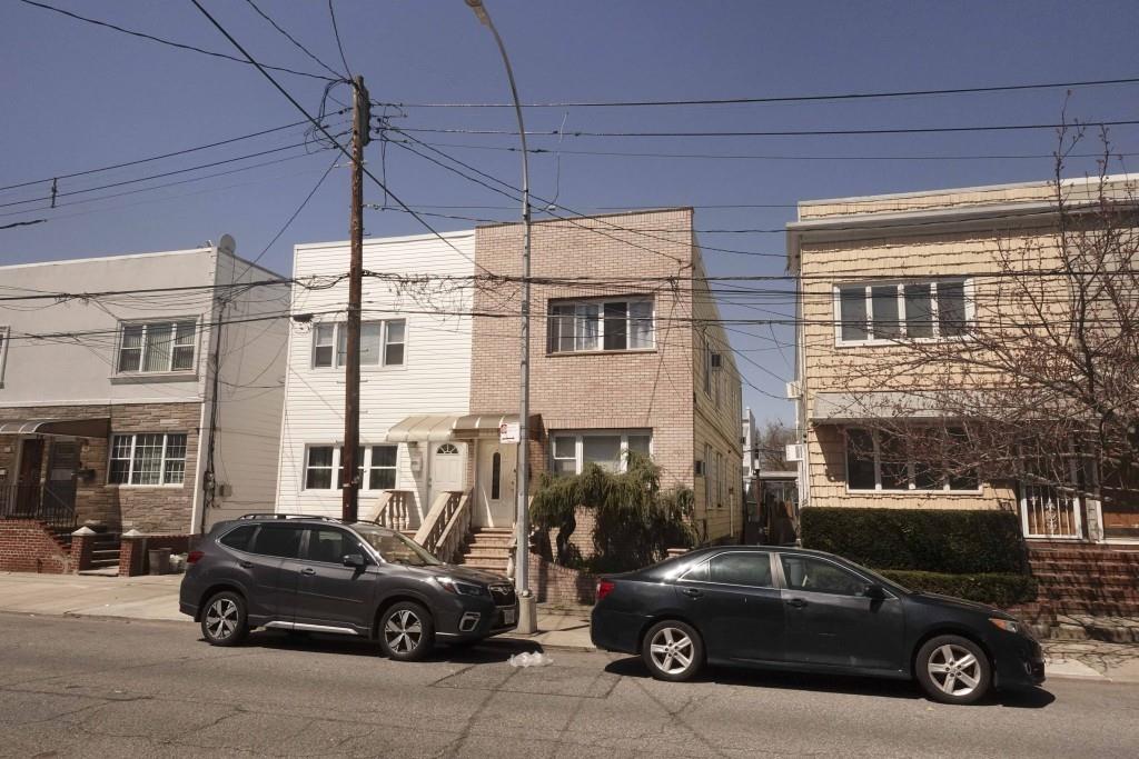 194 Bay 7th Street Dyker Heights Brooklyn NY 11228