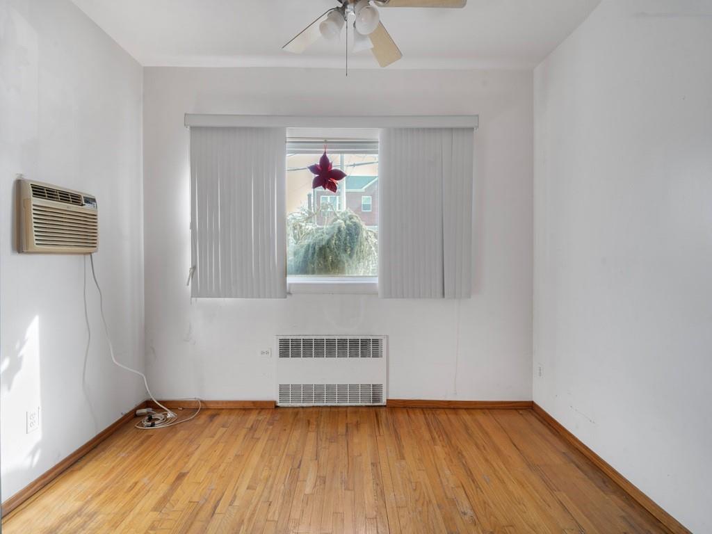 194 Bay 7th Street Dyker Heights Brooklyn NY 11228